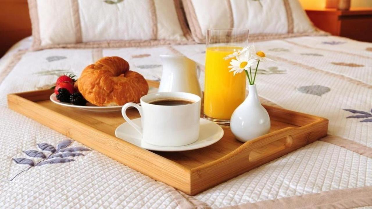 Airport Hotel Edge Home Stay Nova Deli Exterior foto